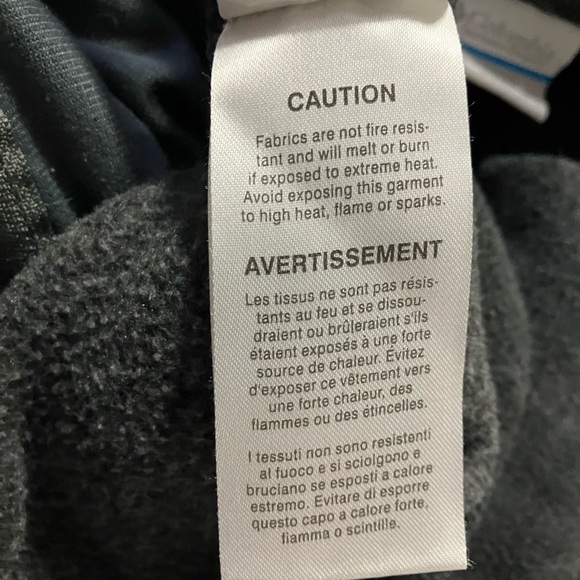 Cozy Black Zip-Up Jacket - Picture 4 of 6